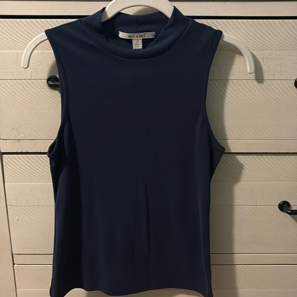 Francesca’s ribbed mock neck tank